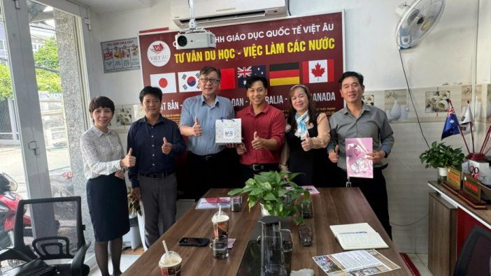 Trường Đại học Triều Dương (Đài Loan) đến thăm và ký kết hợp tác với Công ty Việt Âu
