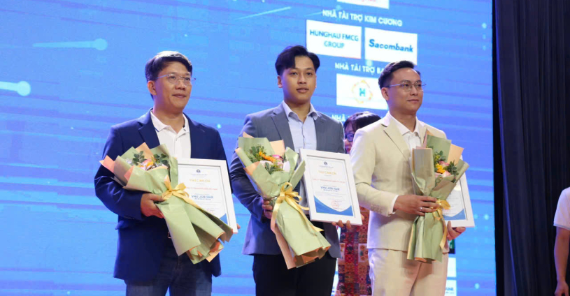 🎉 VIỆT ÂU THAM DỰ NGÀY HỘI VIỆC LÀM TẠI TRƯỜNG ĐẠI HỌC VĂN HIẾN 🎉