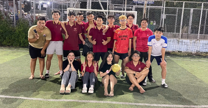 ⚽ VIỆT ÂU TỔ CHỨC THÀNH CÔNG BUỔI GIAO LƯU BÓNG ĐÁ DÀNH CHO HỌC VIÊN DU HỌC🌍