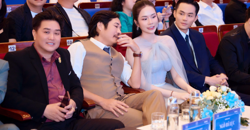 ✨ CÔNG TY TNHH GIÁO DỤC QUỐC TẾ VIỆT ÂU HÂN HẠNH LÀ NHÀ TÀI TRỢ ✨